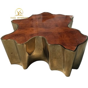BOCA DO <span class=keywords><strong>LOBO</strong></span> Sala de estar Mesa de té de café Mesa de centro de tocón de diseñador Mesa de centro de sala de estar irregular dorada de acero inoxidable - Product Image 1
