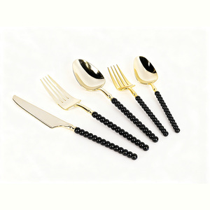 Set di <span class=keywords><strong>Posate</strong></span> Monouso da Campeggio con Manico Nero, Coltello Forchetta Cucchiaio in Plastica con Punta Dorata, <span class=keywords><strong>Servizio</strong></span> Logo ODM Disponibile - Product Image 1