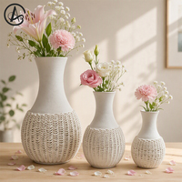 Vases à fleurs sculpturaux blancs mats de style nordique ARM LVG, centre de table, texture tricotée moderne, vase en céramique, contenants floraux