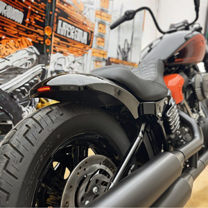 อะไหล่ตกแต่งรถมอเตอร์ไซค์ Softail Street Bob Fat Bob Slim Low Rider Sports <span class=keywords><strong>Glide</strong></span> Heavy Duty รุ่นปี 2018-2024 บังโคลนหลังสั้น ไฟท้าย เบาะนั่งแบบ Bobber - Product Image 4