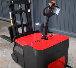 Apilador eléctrico Hydraulic1500kg de alta calidad, modelo todoterreno, carretilla elevadora eléctrica para carreteras en mal estado, centro de logística exterior - Product Image 6