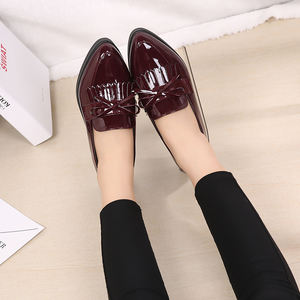 Женские туфли из ПУ кожи, мягкая лакированная однотонная обувь на плоской подошве, с бахромой и бантом, для девочек - Product Image 4