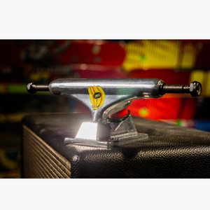 Accessoires de skateboard, pièces détachées, trucks de skateboard en métal double creux de 5,25 pouces - Product Image 3