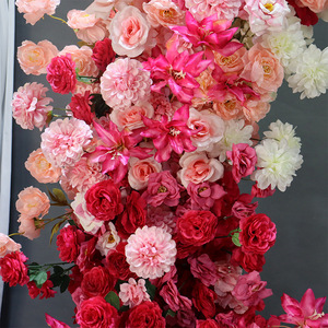 Arco de Propuesta Romántico en Forma de Luna con Flores en Capas 3D y Adornos de Flores Artificiales Mixtas en Rojo y Blanco - Product Image 4