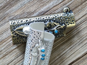 ลายจุดโลหะสำหรับไฟแช็กพร้อมกลไก J5 น้ำมันบิวเทนสีฟ้าเทอร์ควอยซ์ ดีไซน์ทันสมัยและเรียบง่าย - Product Image 2