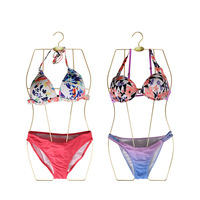 Offre Spéciale vente en gros en métal corps forme or rose affichage cintre pour maillot de bain maillot de bain Bikini