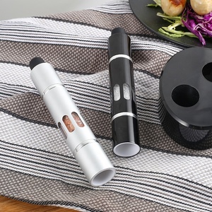 Novo design em cores preto e prata, mini prensador de sal e pimenta com uma mão, conjunto de moedor de especiarias e polegares, mais vendido