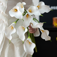 Heiß begehrte, echt anfühlende weiße Calla-Lilie, künstliche Blume mit langem Stiel für Hochzeitsdekoration, Brautstrauß