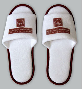 Pantuflas Desechables de Terciopelo Coral con Punta Abierta, Talla Única de 28 cm, Suela Gruesa de <span class=keywords><strong>5</strong></span> mm, Perfectas para Spa y Viajes en Avión, 5000 Pares en Existencia - Product Image 5
