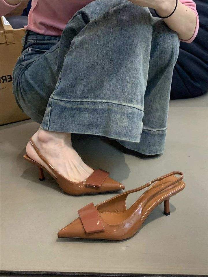 สีน้ำตาล