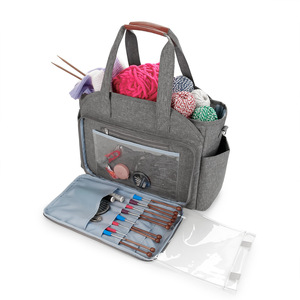 Sac à tricoter avec compartiments pour le rangement du fil et des aiguilles, sac à main bandoulière gris et noir pour tricoter des pulls - Product Image 1