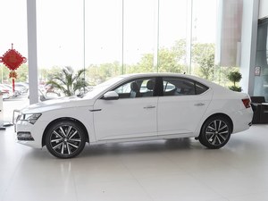 <span class=keywords><strong>Skoda</strong></span> <span class=keywords><strong>Superb</strong></span> 1.4T Benzina 2025 Economica, 5 Porte, 5 Posti, Versione Berlina, Veicolo Usato a Prezzo Vantaggioso per Esportazione in Cina - Product Image 2