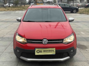 Volkswagen <span class=keywords><strong>Polo</strong></span> <span class=keywords><strong>Cross</strong></span> 2016 1.6L Hatchback Usado, Volante a la Izquierda, Auto de Segunda Mano para Exportación - Product Image 2