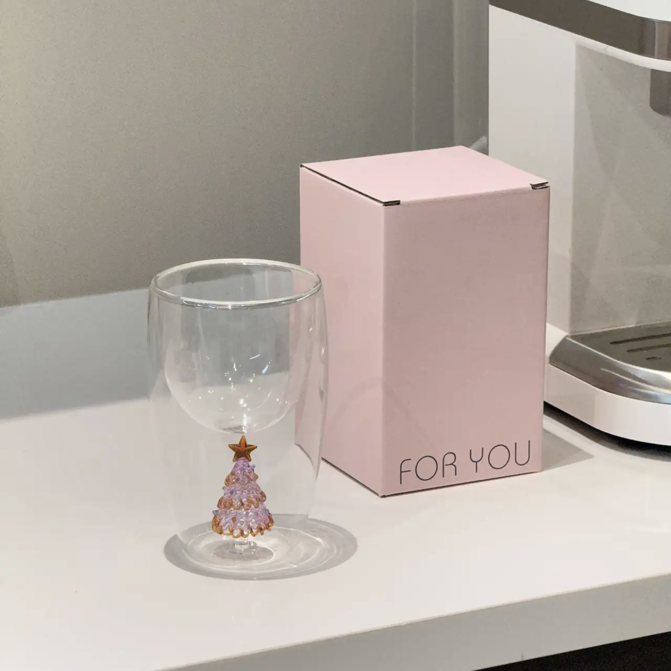 Tasse à double paroi pour arbre de Noël rose-violet transparent et rêveur