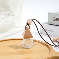 Mini bouteille diffuseur de parfum de voiture ronde et carrée avec couvercle en bois, emballage de bouchon en bois élégant à prix économique, vente en gros en usine