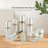 Botol Semprot Toner Lotion Silinder Lurus Berujung Emas Akrilik Berkualitas Tinggi, Pompa Tekan, Wadah Kosong untuk Kosmetik