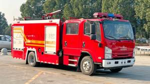 Camión de <span class=keywords><strong>Bomberos</strong></span> Isuzu Frr 4x2 de 4,000 Litros con Bomba de Espuma, Certificado CE, Apto para Aeropuertos y Entornos Industriales - Product Image 4