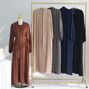Set Abaya da Donna in Crepe Tinta Unita, <span class=keywords><strong>Abbigliamento</strong></span> <span class=keywords><strong>Islamico</strong></span> in 2 Pezzi, Abito Musulmano Stile Dubai - Product Image 1