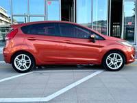 Auto Usado Barato, Ford Fiesta Hatchback de Segunda Mano, 1.5L 4AT LHD 110HP Diseño Deportivo, 6 Airbags, Auto Usado Confiable para Exportación