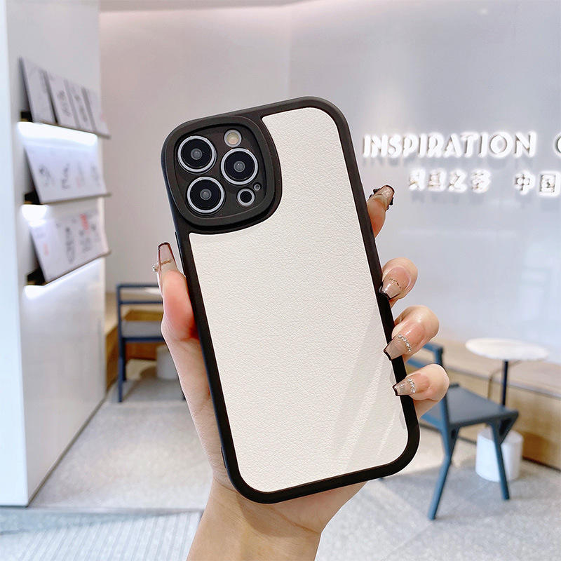 Coquille noire, peau blanche