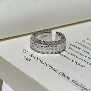 แหวนเงินแท้ S925 ปรับขนาดได้ ลายดอกไม้สไตล์ฝรั่งเศสวินเทจ ประดับเพชรระยิบระยับ ดีไซน์เรียบง่าย สไตล์ลำลอง - Product Image 5