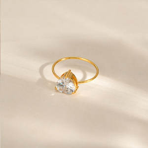 Anillos Resistentes al Deslustre e Impermeables de Buena Calidad, Anillo de Acero Inoxidable 316L Chapado en Oro PVD de 14k y 18k con Zirconia, Anillo de Compromiso para Mujer - Product Image 1