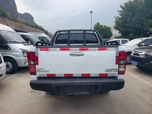 Isuzu <span class=keywords><strong>D</strong></span>-MAX 2.5T <span class=keywords><strong>4x4</strong></span> Manuelle Base 2015, Moteur 4JK1, Véhicule <span class=keywords><strong>d</strong></span>'<span class=keywords><strong>occasion</strong></span> à grande vitesse avec intérieur clair, Traction avant - Product Image 2