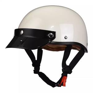 Demi-casque Vintage pour homme femme couronne Prince <span class=keywords><strong>gourde</strong></span> Style ABS casque de Scooter été équitation Scooter électrique équipement de motocycliste - Product Image 6