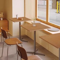 Ensemble table et chaises de café de luxe, style moderne et minimaliste, pour salon de thé, boulangerie, restaurant décontracté, modèle tendance sur internet