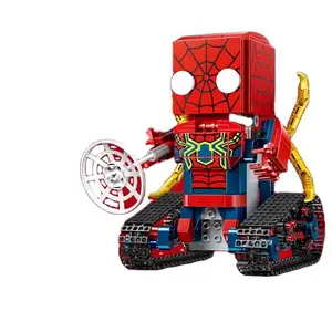 BlocX 13039 süper kahraman kare kafa ile uzaktan kumanda elektrikli yürüyüş tuğla modeli eğitim blok tuğla oyuncak hediyeler için Boy