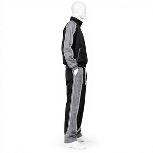 Ensembles pour hommes brodés sur mesure, ensembles coupe-vent en nylon à fermeture éclair en deux pièces, fabriqués par Elson Sports - Product Image 3