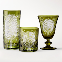 Ensemble de verres et de coupes en cristal taillé vert olive, verres à boire gravés à la main avec un motif de palmier pour la décoration de table de mariage