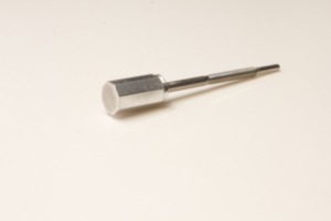 Vis de bouton de queue de violon artisanal en acier inoxydable et fibre de carbone pour Arcos brésiliens, vis chromées - Product Image 5