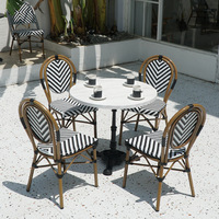 Chaise de salle à manger en rotin pour usage commercial français, empilable, design antique, durable, écologique, pour café en plein air