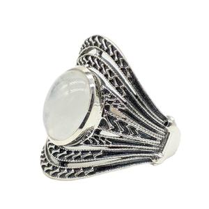 Anillo de Piedra Lunar Arcoíris de Alta Calidad en Plata de Ley 925, Ajustable, Hecho a Mano, Joyería Fina para Mujer con Cristal Pulido - Product Image 6