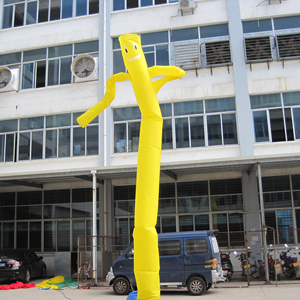 Inflable Amarillo con Ventilador Incorporado, Resistente al Viento y al Agua, para Eventos Publicitarios - Product Image 1
