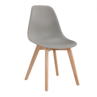 Chaise de salle à manger en plastique au design nordique moderne avec pieds en bois, meubles de salle à manger pour la maison