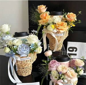 Phong Cách Mới Kem Hình Dạng Trang Trí Nội Thất Bình Hoa Giỏ PP Mây Tay Dệt Giỏ Quà Tặng <span class=keywords><strong>Hello</strong></span> <span class=keywords><strong>Kitty</strong></span> Gấu Bông Đóng Gói Giỏ - Product Image 1