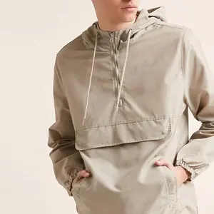 Custom Pullover Windjack Mannen Nylon Half Zip Anorak Jas Met Front Flap Pocket Trekkoord Kap Met Mesh Voering