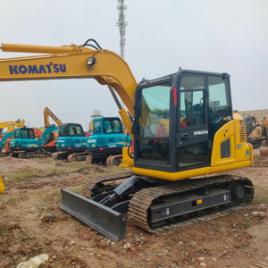Excavatrice Komatsu Pc70-8 d'occasion la plus vendue, modèle 2022, poids opérationnel de 6500 kg, roulement de moteur, excellent état, certifiée - Product Image 1