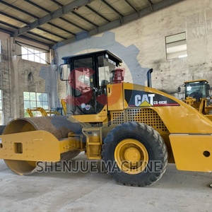 Compactadora de Asfalto Caterpillar CS683D de Segunda Mano - 35% Más Barata que Nueva, de Alta Calidad con Precio Preferencial en Oferta - Product Image 1