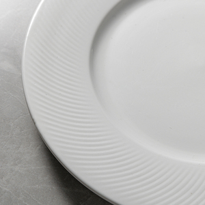 Set di Piatti in Porcellana di Alta Qualità per Hotel 5 Stelle, Stoviglie Durevoli con Logo Personalizzato, Piatti Bianchi in Ceramica per Ristoranti - Product Image 6