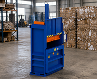 Presse à balles hydraulique verticale semi-automatique pour le recyclage du carton, du papier, des bouteilles en plastique et du PET