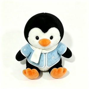 Pingouin en peluche personnalisé pour enfants, compagnon de nuit doux, pingouin de la forêt enchantée d'hiver, pingouin flocon de neige en peluche - Product Image 5
