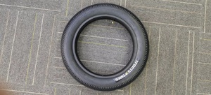 Neumático Ancho 20x4.0 para Bicicleta Eléctrica de Nieve y Playa - Product Image 2