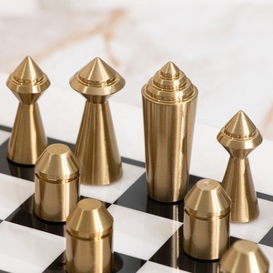 Juego de <span class=keywords><strong>Ajedrez</strong></span> de Metal de Lujo con Caja de Almacenamiento, Decoración Elegante para el Hogar y Juego Intelectual - Product Image 5
