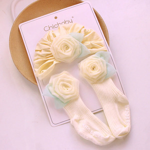 Ensemble de 3 pièces pour filles, chapeau turban en coton à fleurs roses, bonnet et chaussettes tricotées antidérapantes, cadeaux pour princesses - Product Image 4