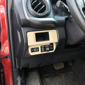 LUMA Factory – Cache-bouton antibrouillard multicolore en ABS pour camionnettes 2016-2023, côté conducteur - Product Image 3