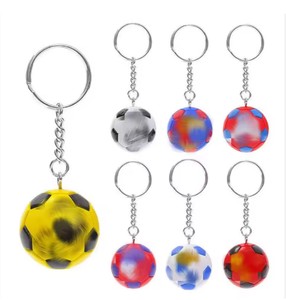 Llavero de Club de Fútbol Impreso en 3D Ecológico al por Mayor, Llavero de Goma Suave con Mosquetón, Impresión UV, Camiseta de Fútbol de Dibujos Animados, Aleación - Product Image 2