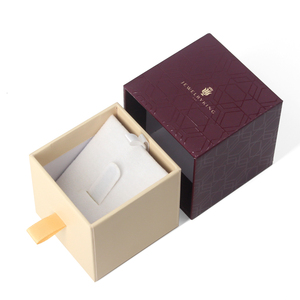 Boîte <span class=keywords><strong>à</strong></span> bijoux longue en carton avec logo personnalisé taille pour coffrets cadeaux collier emballage en velours - Product Image 4